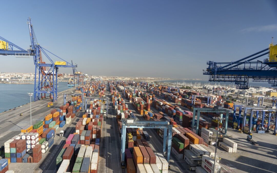 Valenciaport roza los 5,6 millones de contenedores al año a pesar de la desaceleración en los tránsitos